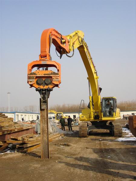 挖掘機打樁臂.jpg
